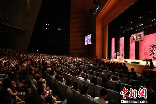 公演現(xiàn)場(chǎng) 東友 攝