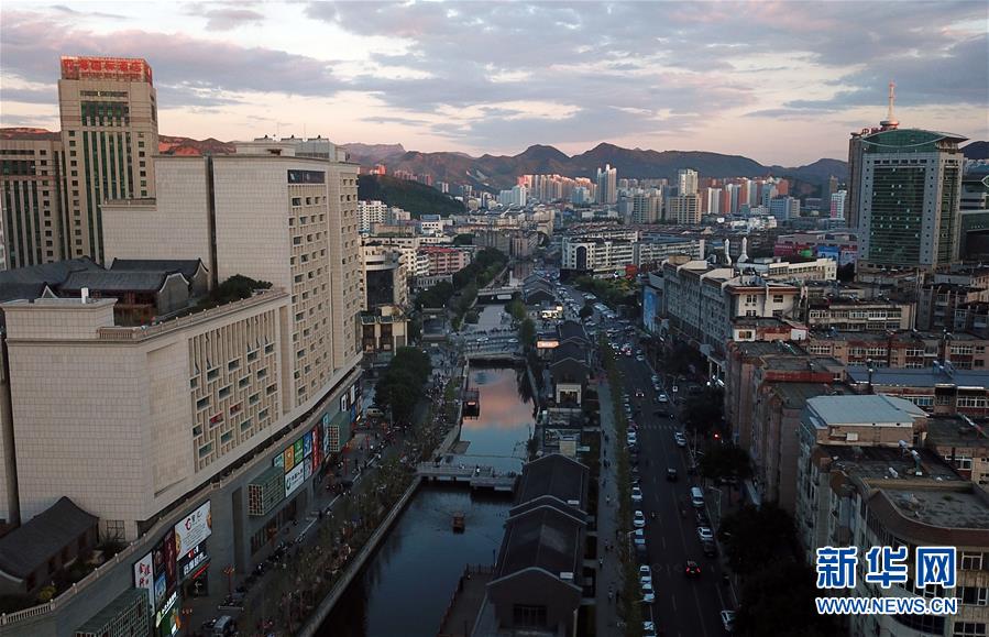 (環(huán)境)(1)河北承德:整治水環(huán)境 旱河換新顏