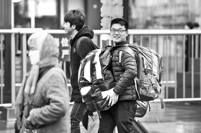 “科技春運(yùn)”唱主角高鐵增幅66% 鄭鐵發(fā)送旅客1413萬人