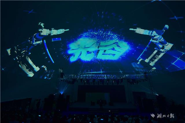 823ɶͶF(tun)͖|^(q)(lin)ϴġI(xin)Yʮꡪ׷ߡƼ_(ti)ڹȇ(gu)HW(wng)ӳ200λȽO(sh)ߺI(y)ҵ(chng)^@۽ʮčVq£ȵľ¾