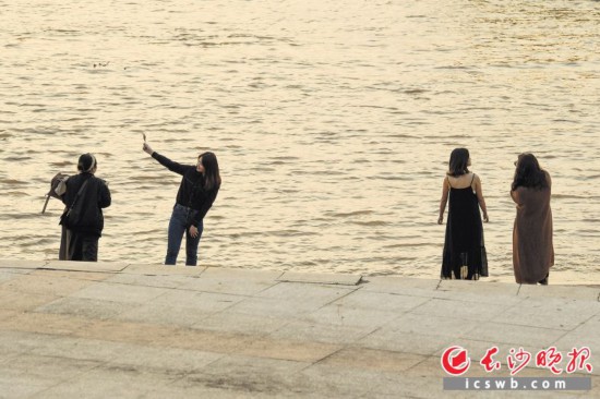 հ6r(sh)(yng)ӳrS潭ˮ(i)Ů潭L(fng)⎧Hˮƽ_(ti)cϦ(yng)ӰL(zhng)ɳ(bo)ȫýwӛS z