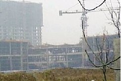 周口在建客運(yùn)站坍塌續(xù):當(dāng)?shù)卣圆唤邮懿稍L