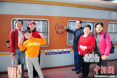 DЇ(gu)οڒЇ(gu)(gu)յ܇(ch)ǰӰ<a target='_blank'  _fcksavedurl='http://www.chinanews.com/'><p class=