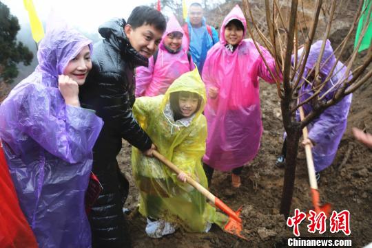 湖南南岳景區(qū)啟動(dòng)“我在壽岳有棵樹”活動(dòng)