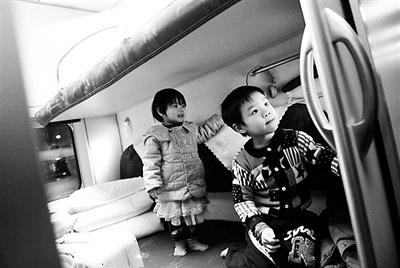 高鐵動臥首發(fā)上座率七成 晚餐類似飛機(jī)冷餐