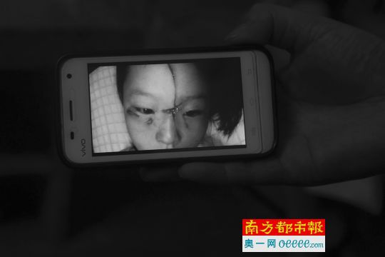 826ܺСŮǰĔzĘò