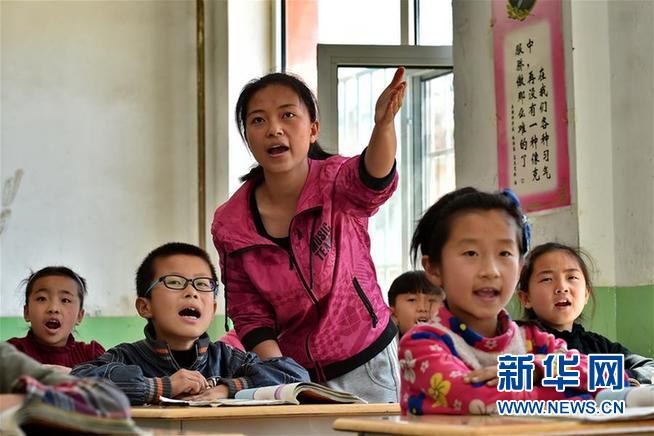 (社會(huì))(1)山西高校將社會(huì)實(shí)踐推向扶貧一線