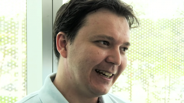 蘋果首任人工智能研發(fā)總監(jiān)魯斯蘭·薩拉庫蒂諾夫 蘋果首任人工智能研發(fā)總監(jiān)魯斯蘭·薩拉庫蒂諾夫